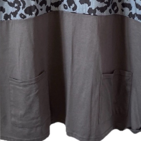 Womens Short Sleeve Tshirt Color Block Black Teal Leopard Print Gray 2XL Pockets - Picture 6 of 6